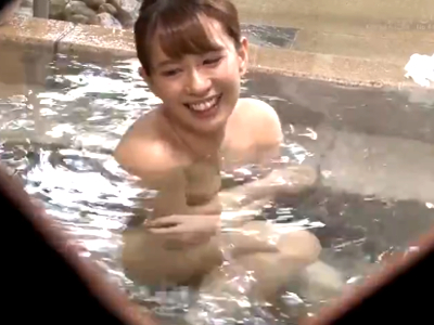 板野莉亜